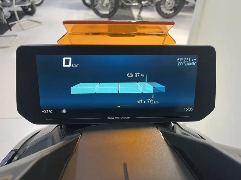 Bmw CE 04 (2021 - 25) (8)