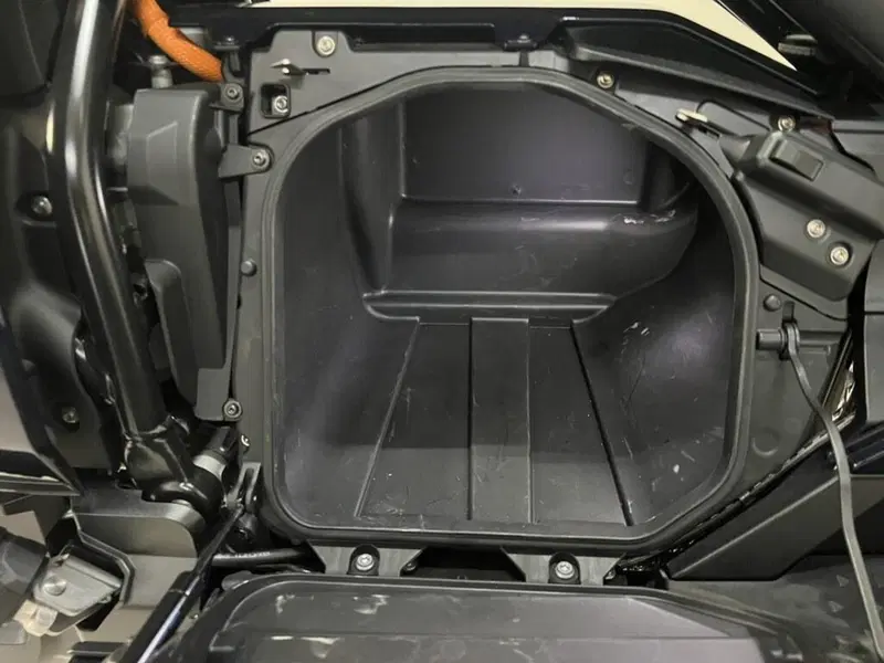 Bmw CE 04 (2021 - 25) (15)