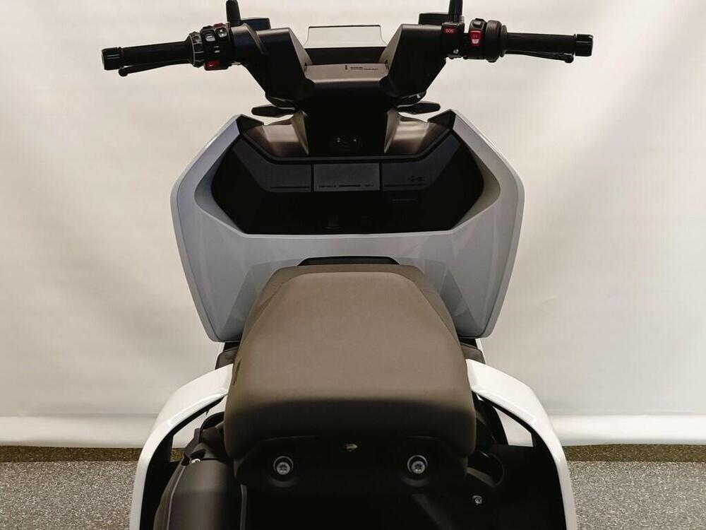 Bmw CE 04 (2021 - 25) (5)