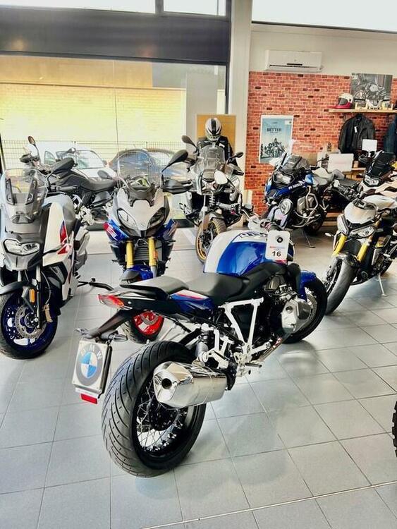 Bmw R 1250 R (2021 - 25) (2)