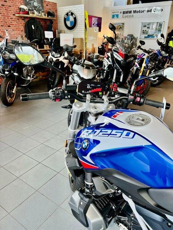 Bmw R 1250 R (2021 - 25) (4)