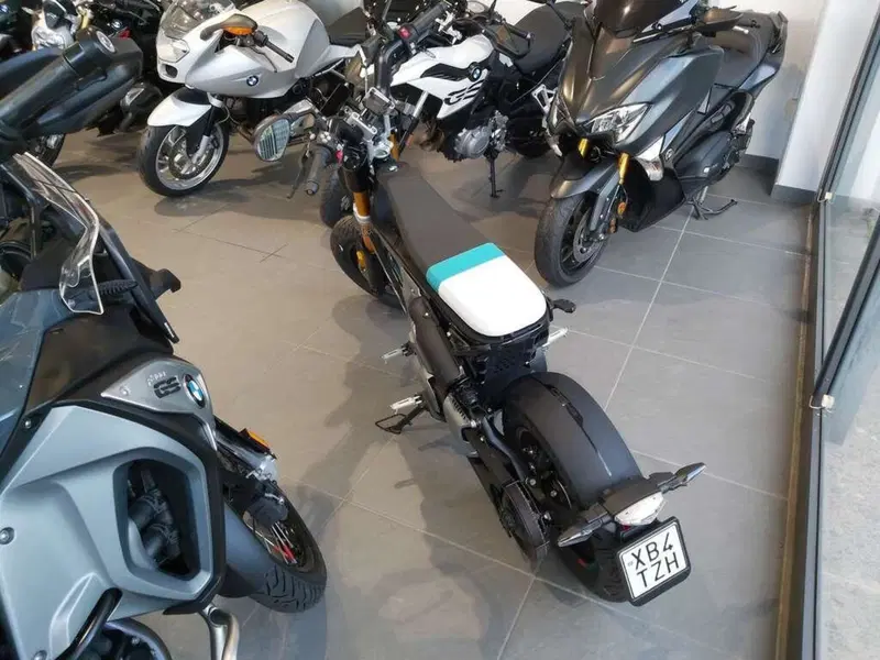 Bmw CE 02 AM (2024 - 26) (4)