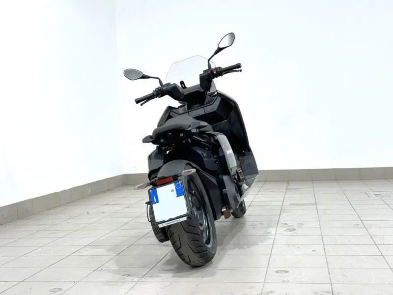 Bmw CE 04 (2021 - 25) (8)