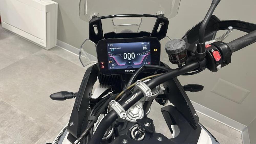 Triumph Tiger 900 (4)