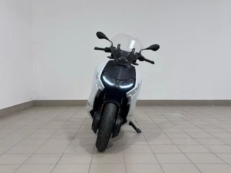 Bmw CE 04 (2021 - 25) (4)