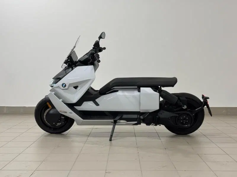 Bmw CE 04 (2021 - 25) (8)
