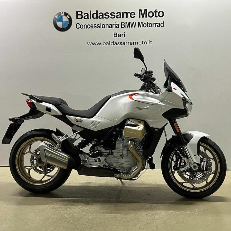 Moto Guzzi V100 Mandello (2022 - 24) (4)