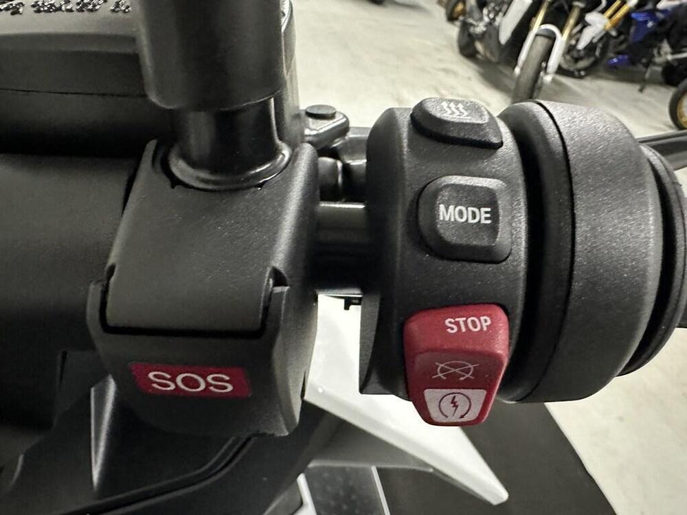 Bmw CE 04 (2021 - 25) (5)