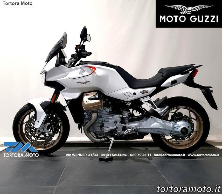 Moto Guzzi V100 Mandello (2022 - 24)
