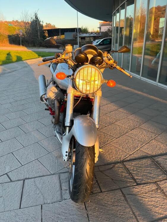 Moto Guzzi V11 Sport Naked (2002 - 05) (4)