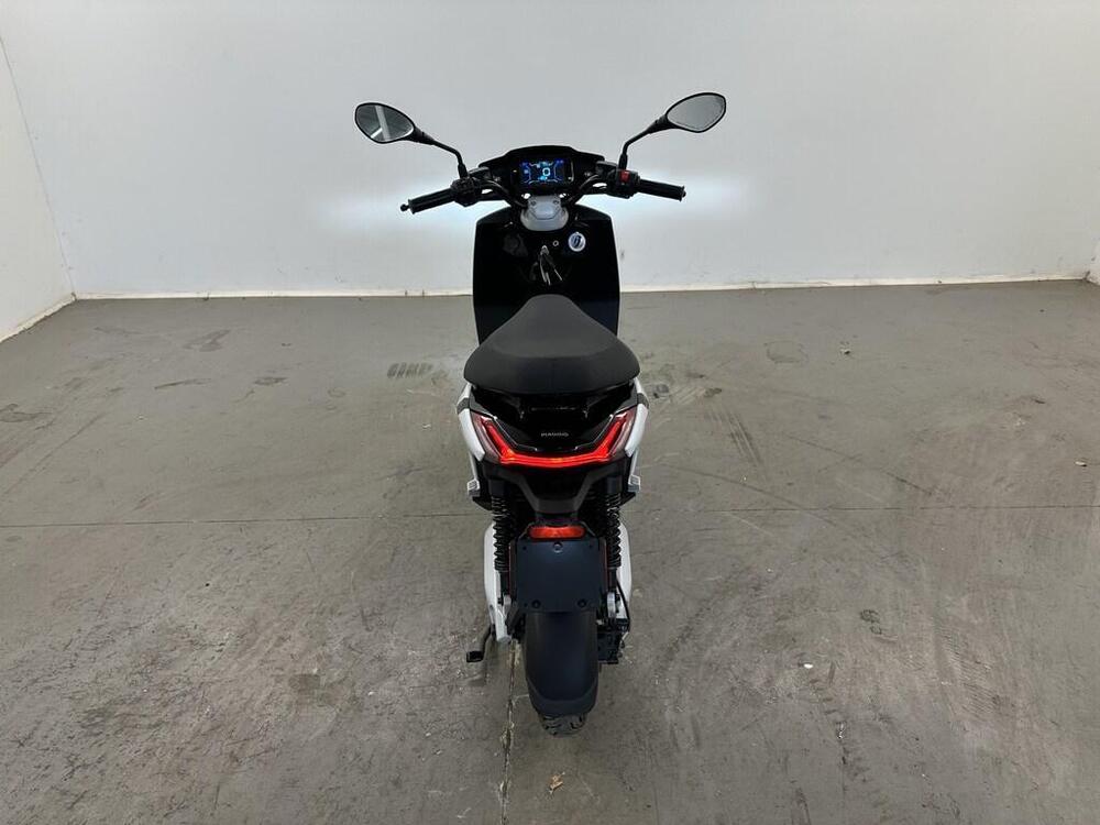 Piaggio 1 (2022 - 25) (4)