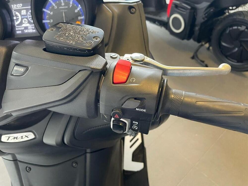 Yamaha T-Max 560 (2020 - 21) (5)