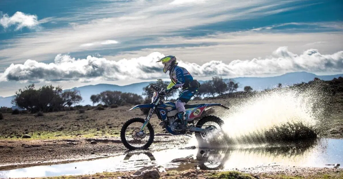 Sardegna Rally Raid. Capire meglio, dalla voce dei Fuoriclasse che lo hanno realizzato