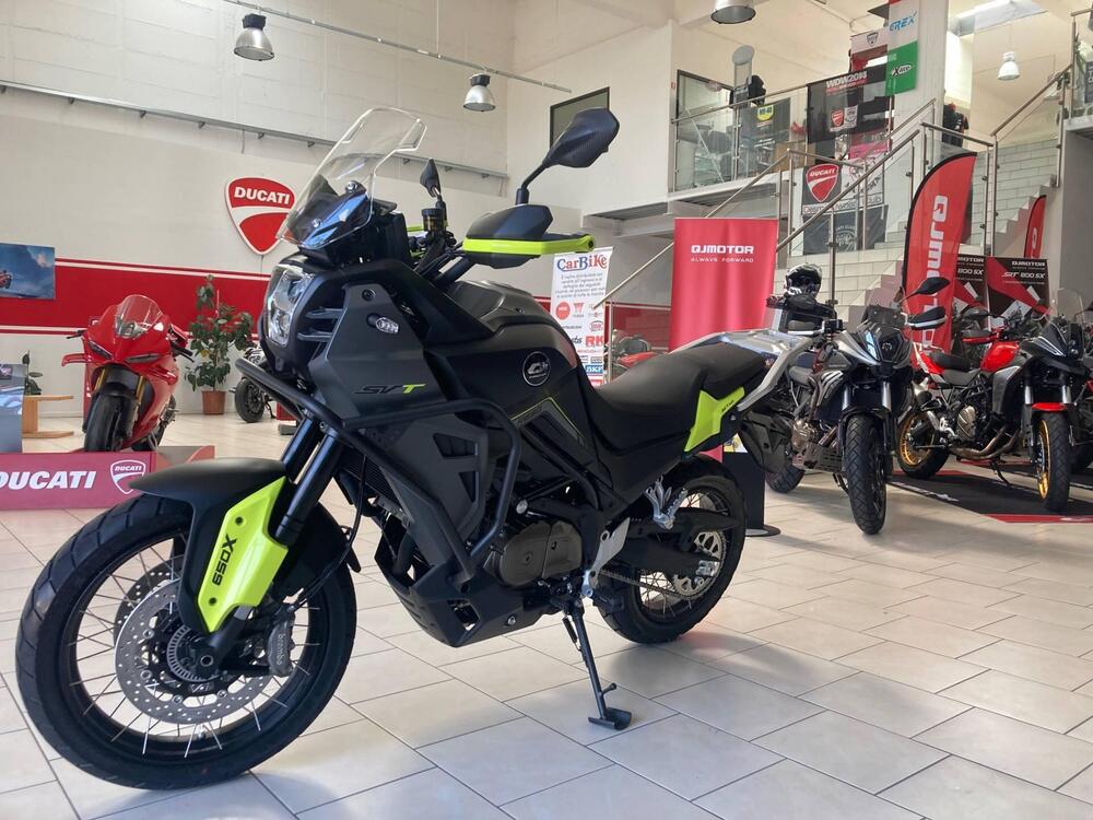 QJ Motor SVT 650 X (2024) (3)