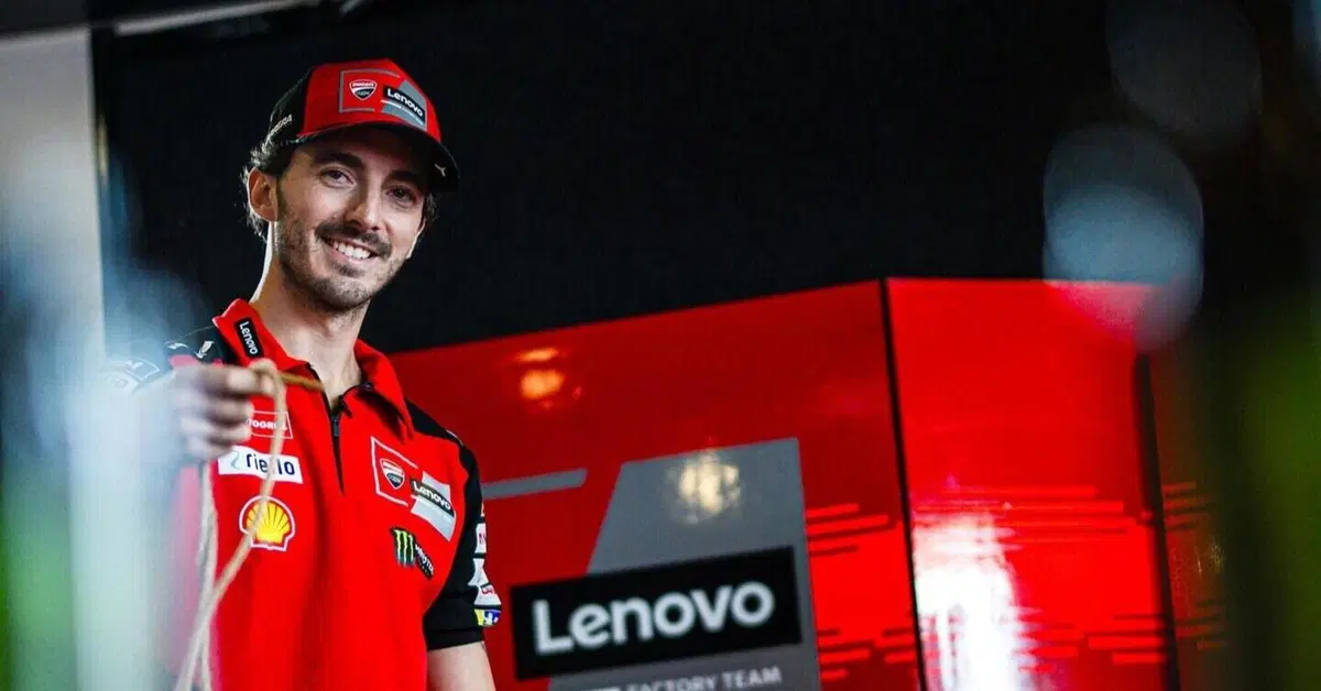 MotoGP 2025. Pecco Bagnaia: "L'anno scorso ho perso il titolo regalando punti. Marc Marquez? &Egrave; bello vedere quanto pu&ograve; essere buono il nostro rapporto" 