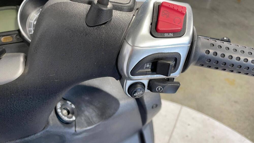 Piaggio MP3 LT 400 (2009 - 11) (5)