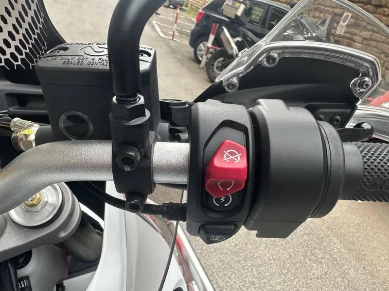Ducati DesertX (2022 - 25) (9)