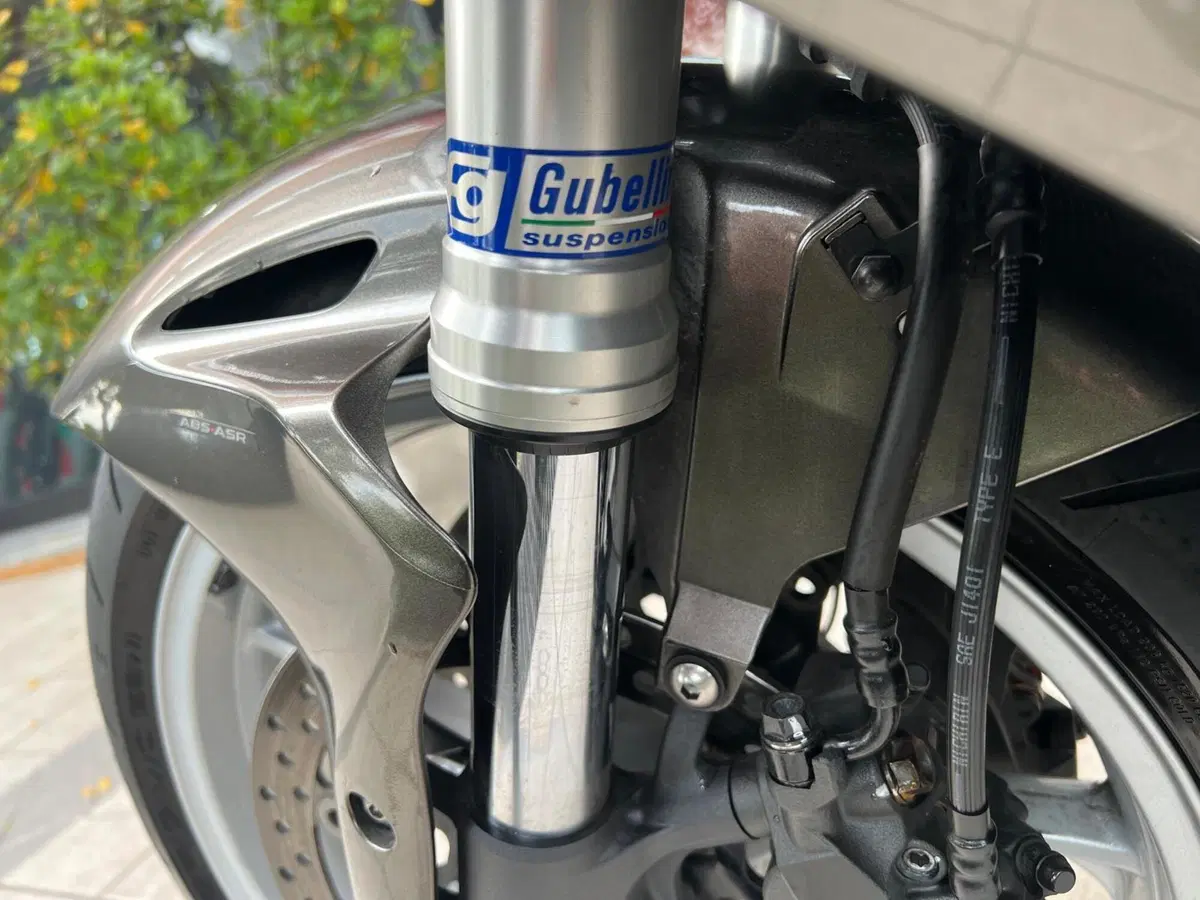 Honda VFR 1200 F DCT ABS (2010 - 16) (15)