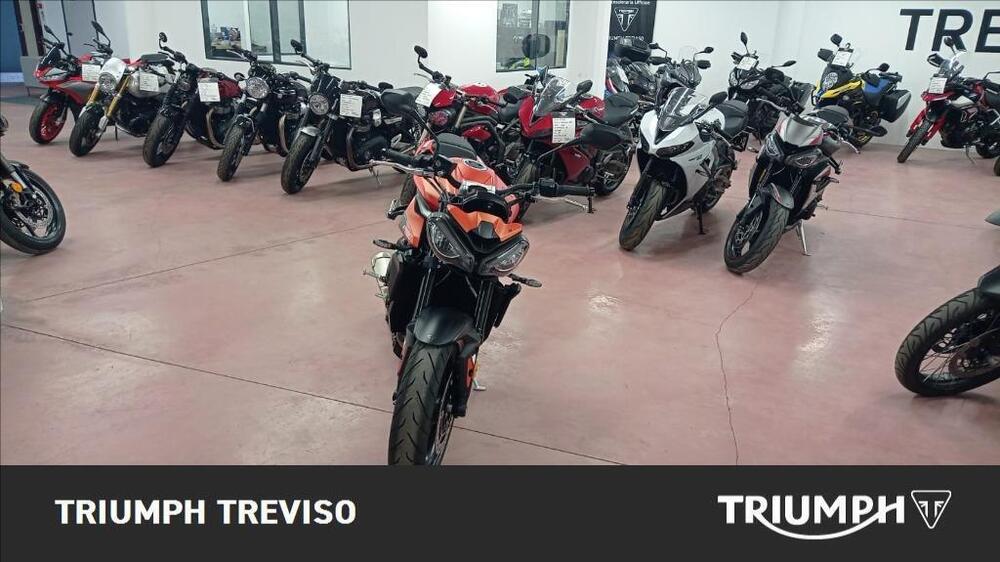 Triumph Street Triple 765 R A2 (2024 - 25) (3)