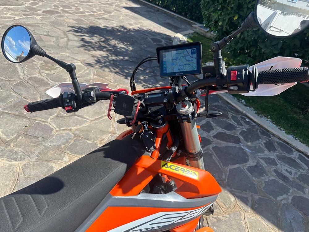 KTM 690 Enduro R (2021) (2)