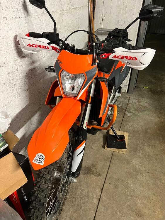 KTM 690 Enduro R (2021) (5)