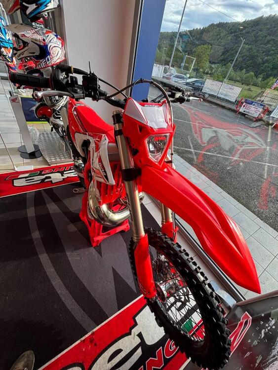 Betamotor RR X-PRO 300 2T Enduro (2025) (2)