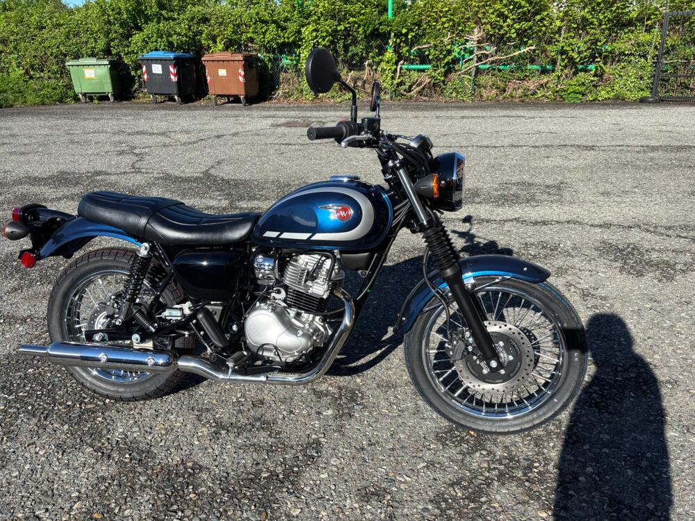 Kawasaki W 230 (2025 - 26)