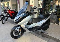 Zontes ZT350-E (2023 - 25) nuova