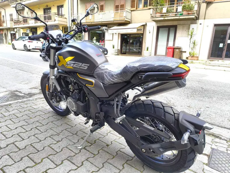 Voge Trofeo 525ACX Scrambler (2023 - 26) (5)