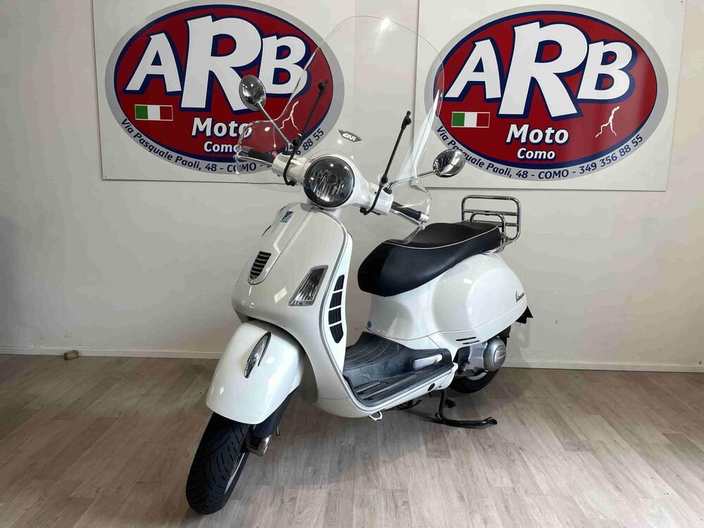 Vespa GTS 300 (2010 - 14) (2)