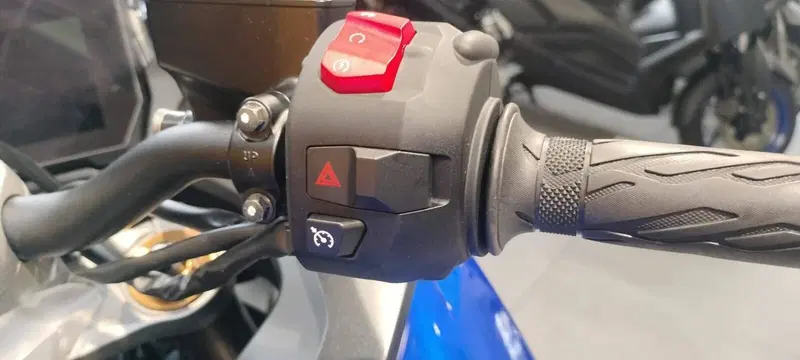 Suzuki GSX-S1000GT (2025 - 26) (7)
