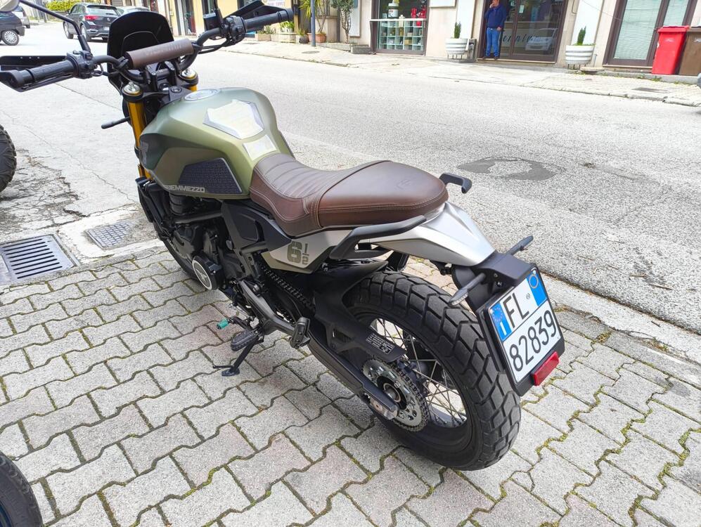 Moto Morini SEIEMMEZZO SCR (2022 - 25) (4)