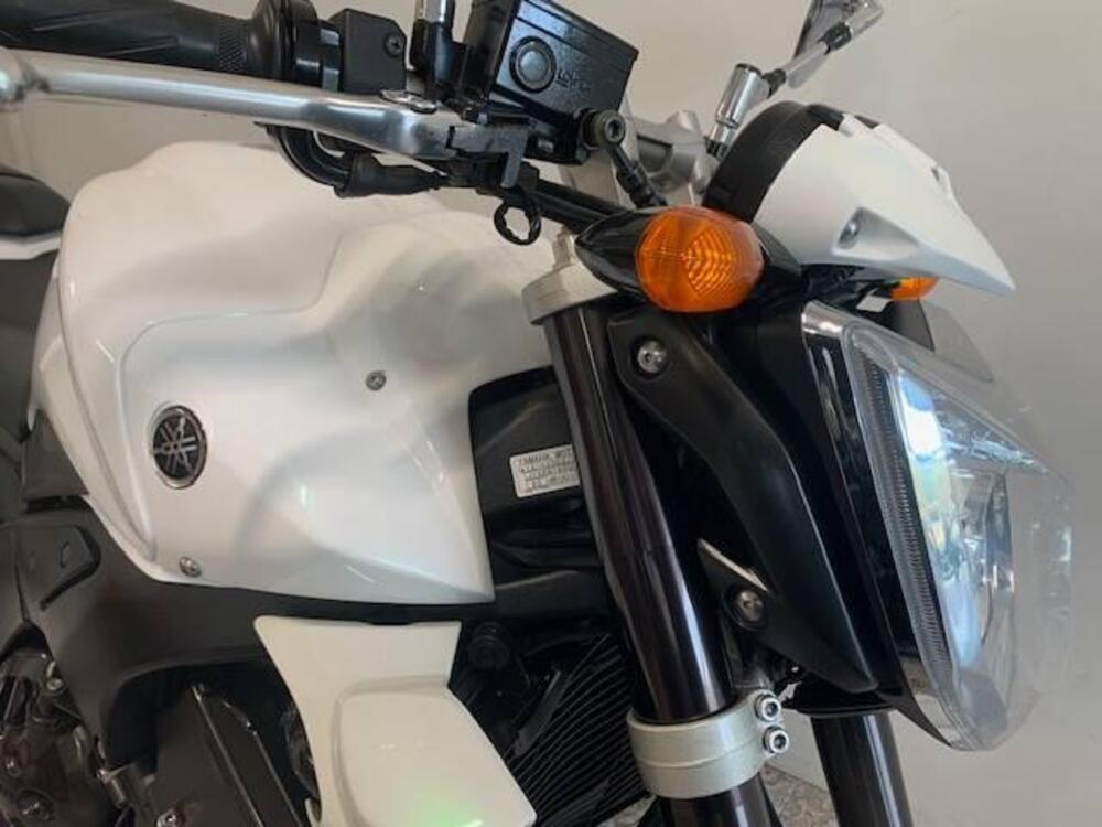 Yamaha FZ1 (2006 - 16) (4)