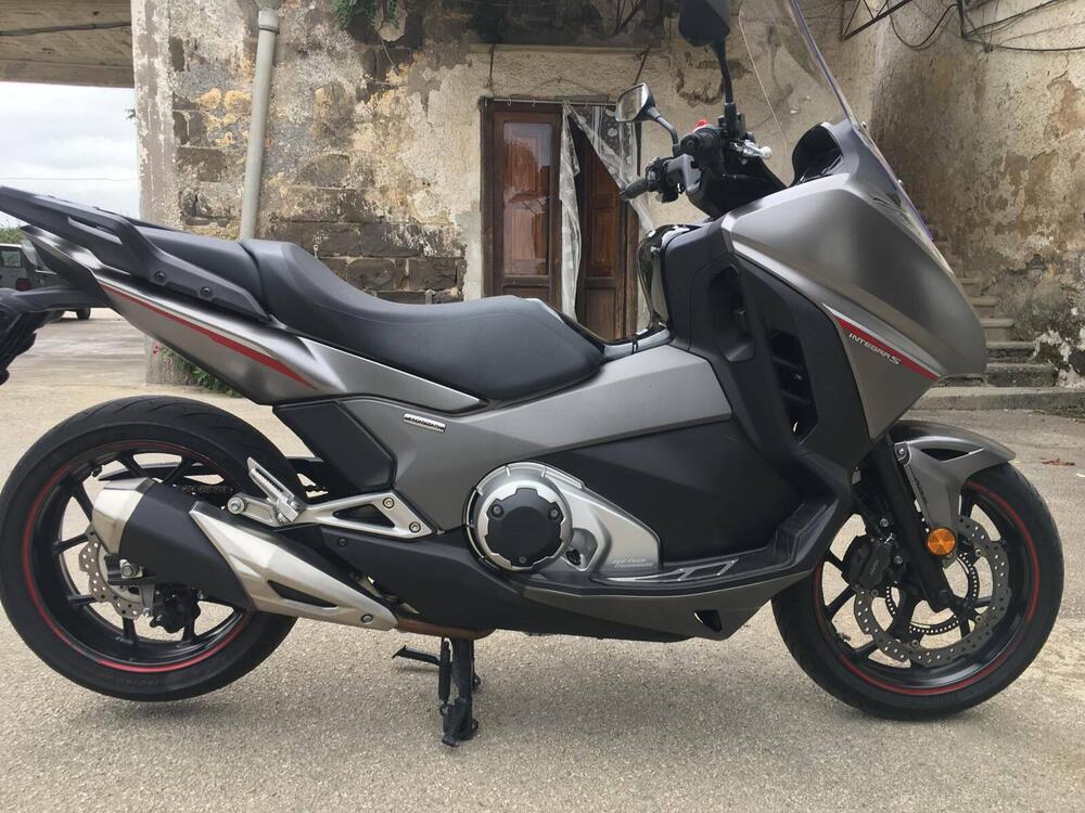 Honda Integra 750 DCT Sport (2017) (3)