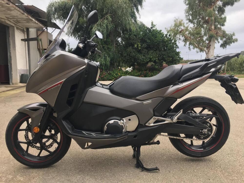 Honda Integra 750 DCT Sport (2017) (5)