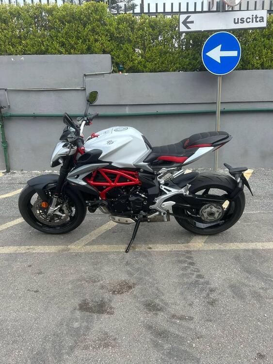 MV Agusta Brutale 800 EAS ABS (2016 - 19)