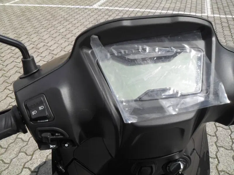 Morbidelli SC125LX (2024 - 26) (5)
