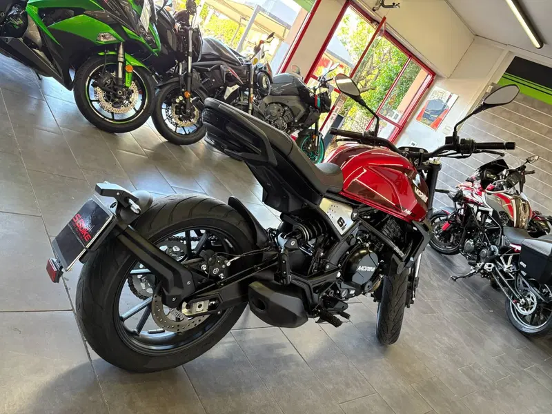 Moto Morini SEIEMMEZZO STR (2022 - 26) (5)
