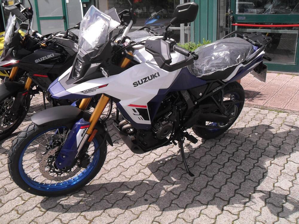 Suzuki V-Strom 800DE (2025)