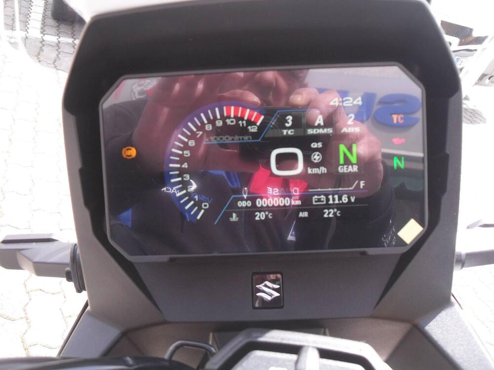 Suzuki V-Strom 800DE (2025) (4)