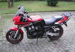 Yamaha FZS 600 Fazer (1998 - 01) usata