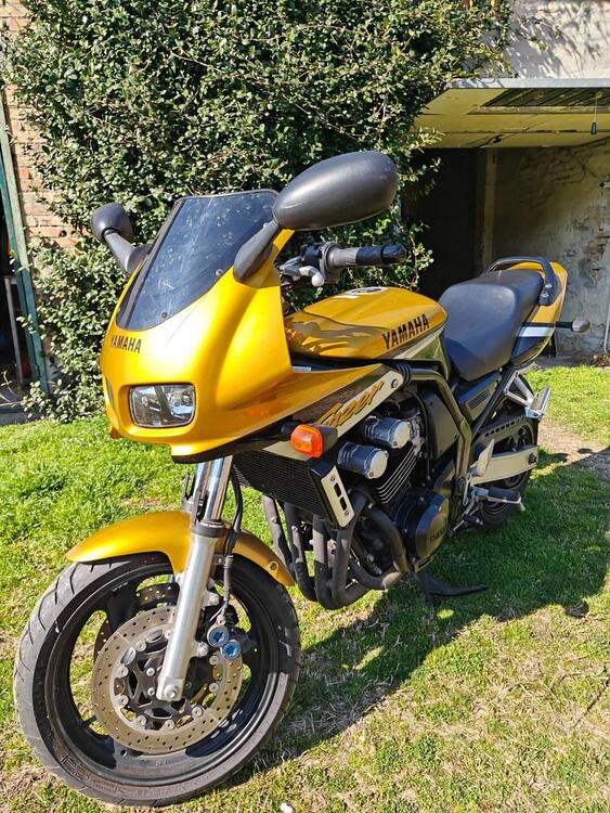Yamaha FZS 600 Fazer S (2000 - 04)