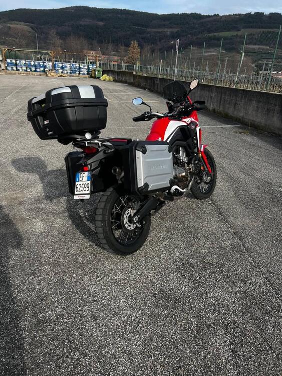 Honda Africa Twin CRF 1000L DCT ABS Travel Edition (2016 - 17) (2)
