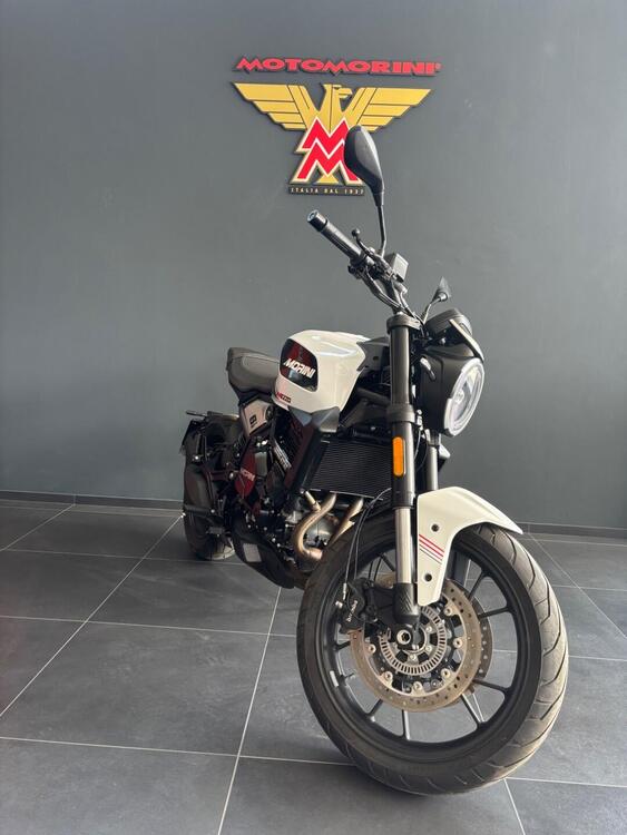 Moto Morini SEIEMMEZZO STR (2022 - 25) (4)