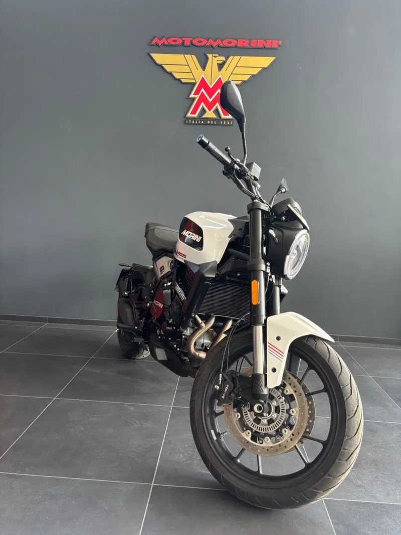 Moto Morini SEIEMMEZZO STR (2022 - 26) (4)
