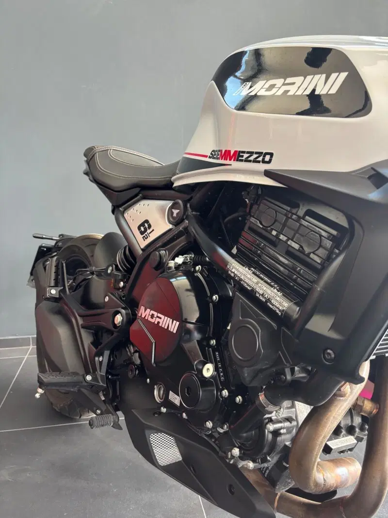 Moto Morini SEIEMMEZZO STR (2022 - 26) (8)