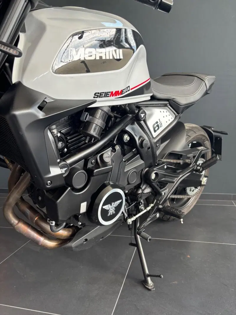 Moto Morini SEIEMMEZZO STR (2022 - 26) (9)