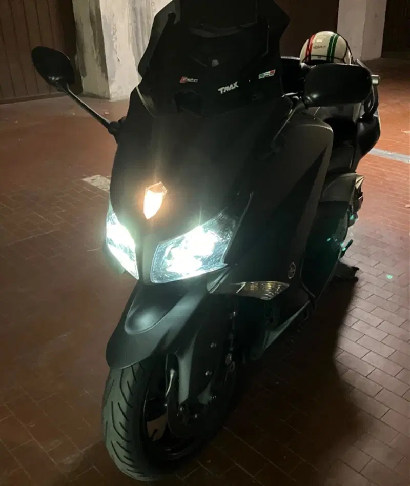 Yamaha T-Max 530 Black Max ABS (2012 - 14) (3)