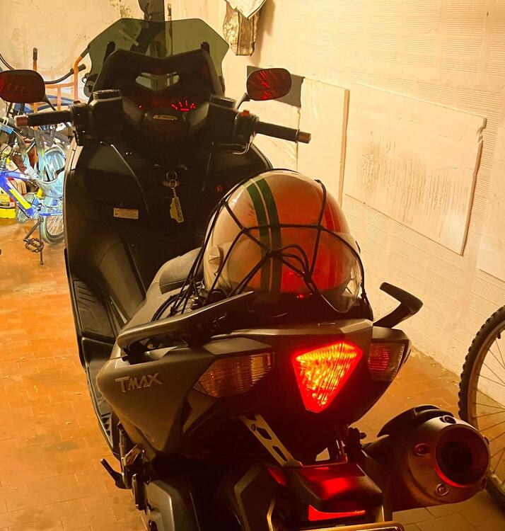 Yamaha T-Max 530 Black Max ABS (2012 - 14) (4)