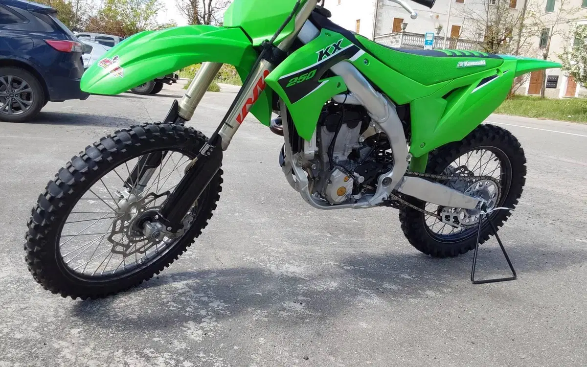 Kawasaki KX250F (2023) (5)